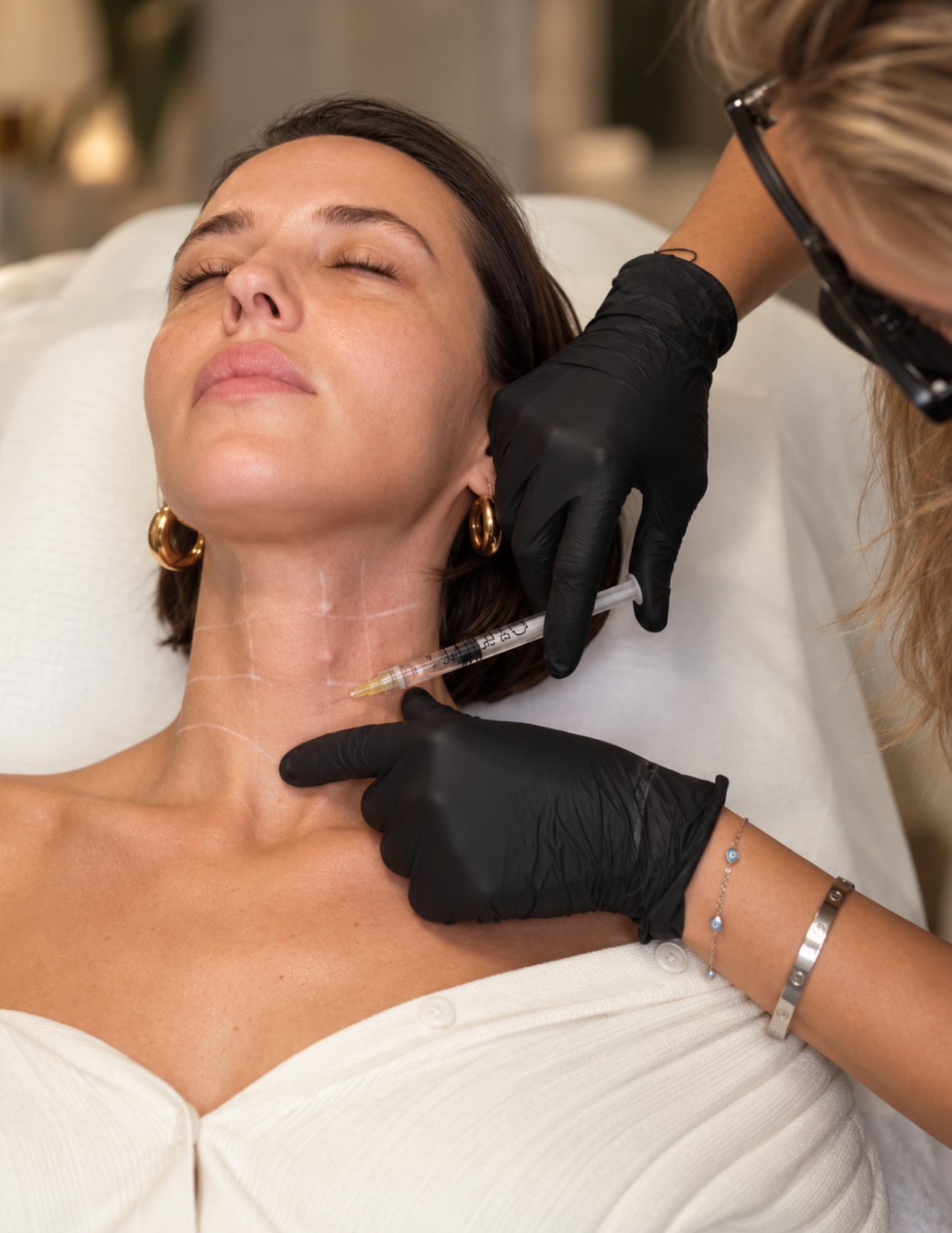 Skinbooster i hals och dekolletage hos Active Care Sweden
